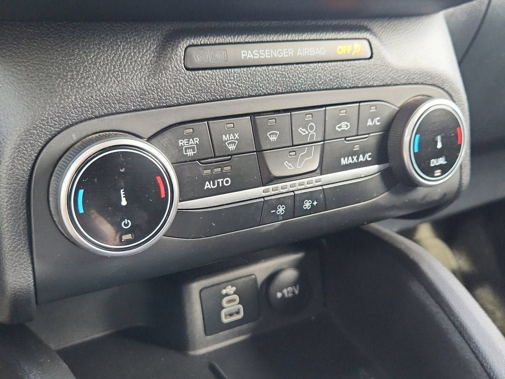 Used 2025 Ford Escape Active AWD/4WD image 26