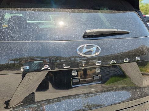 Used 2020 Hyundai Palisade SEL FWD image 3