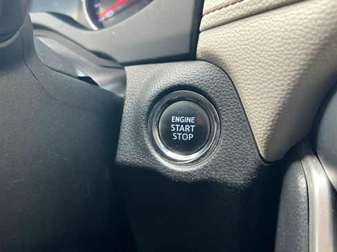 Used 2019 Toyota RAV4 XLE Premium w/ Cold Weather Package AWD/4WD image 26
