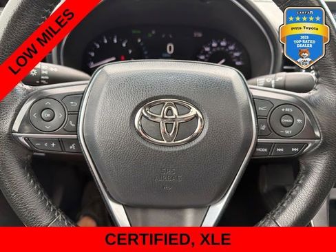 Certified 2022 Toyota Avalon XLE w/ Moonroof Package FWD image 23