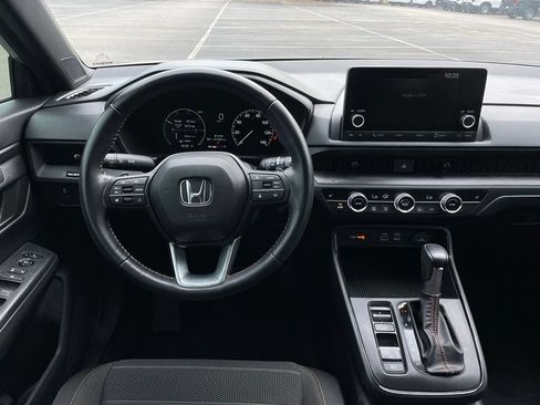 Used 2025 Honda CR-V Sport image 11