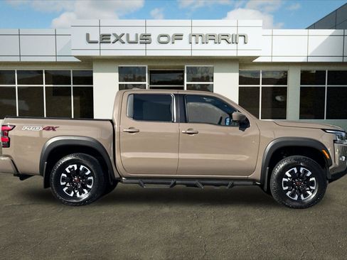 Used 2024 Nissan Frontier PRO-4X w/ Pro Convenience Package image 7