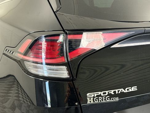 Used 2024 Kia Sportage EX FWD image 36