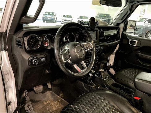 Used 2020 Jeep Wrangler Sport AWD/4WD image 4