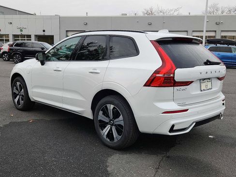 Used 2025 Volvo XC60 T8 Core w/ Protection Package Premier image 4
