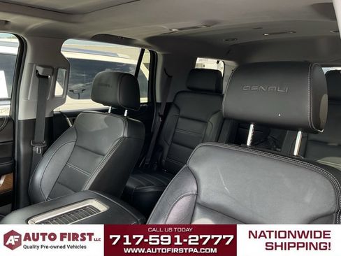 Used 2020 GMC Yukon Denali w/ Denali Premium Package AWD/4WD image 7