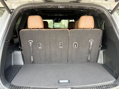 Used 2022 Kia Telluride SX w/ SX Prestige Package image 24