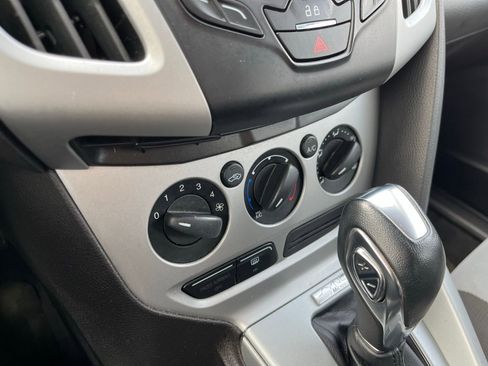 Used 2012 Ford Focus SE image 18