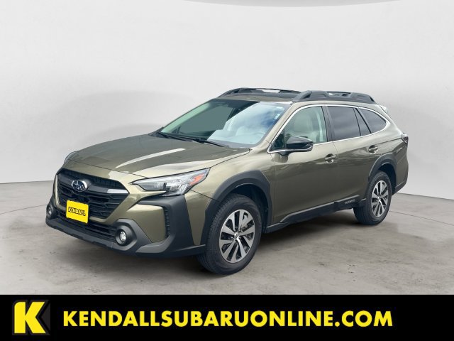 Used 2025 Subaru Outback Premium AWD/4WD image 1