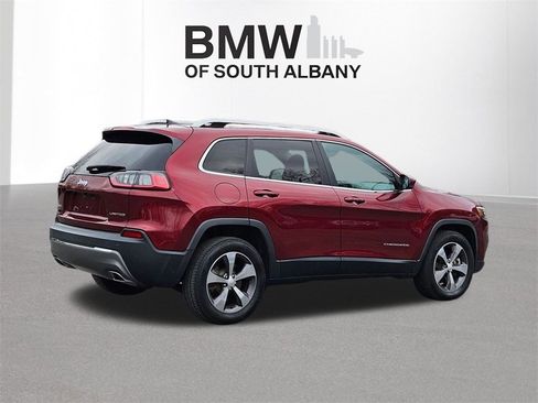 Used 2019 Jeep Cherokee Limited image 4
