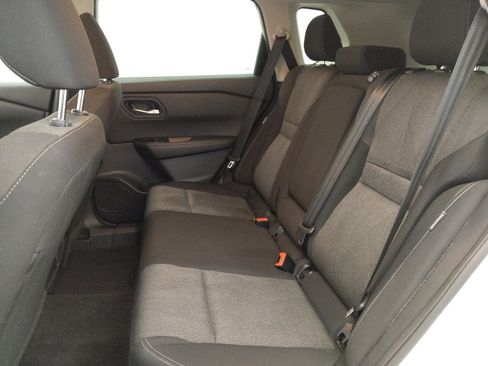 Used 2025 Nissan Rogue SV AWD/4WD image 18