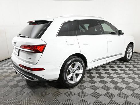 Used 2022 Audi Q7 3.0T Premium image 28