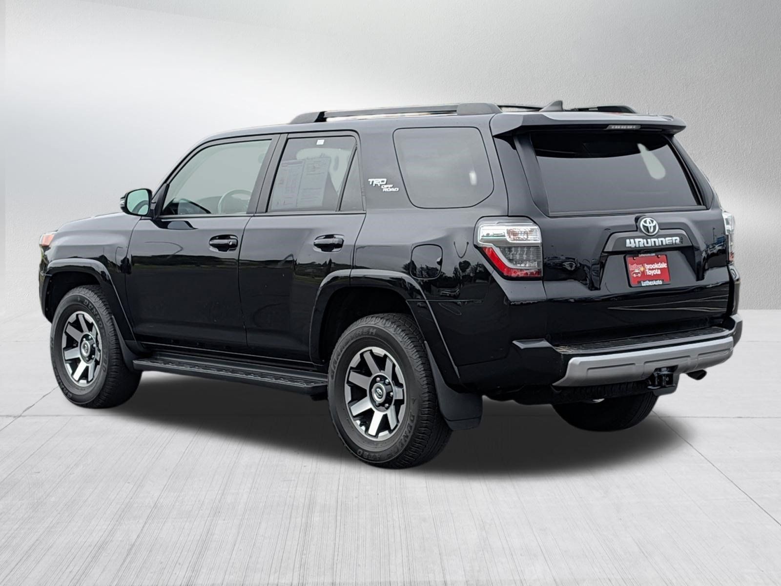 Certified 2022 Toyota 4Runner TRD Off-Road Premium AWD/4WD image 5