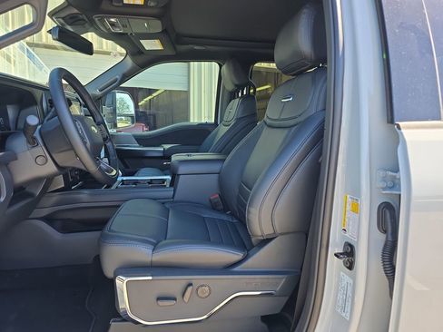 New 2026 Ford F250 Platinum AWD/4WD image 13