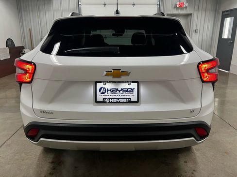New 2026 Chevrolet Trax LT w/ Driver Confidence Package image 4