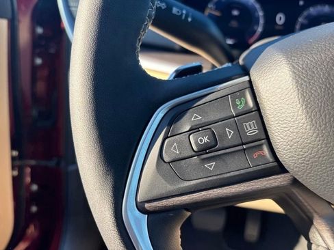 Used 2025 Jeep Grand Cherokee Limited w/ Black Appearance Package image 16