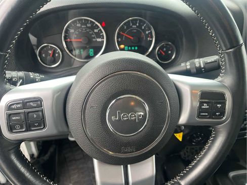 Used 2015 Jeep Wrangler Unlimited Sport image 25