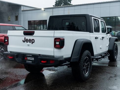 Used 2024 Jeep Gladiator Rubicon w/ Convenience Group image 6