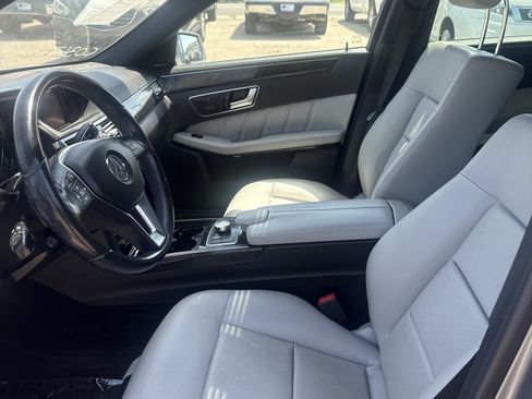 Used 2013 Mercedes-Benz E 350 BlueTEC Sedan image 11