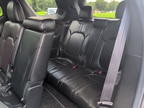 Used 2025 Honda Pilot Black Edition image 39