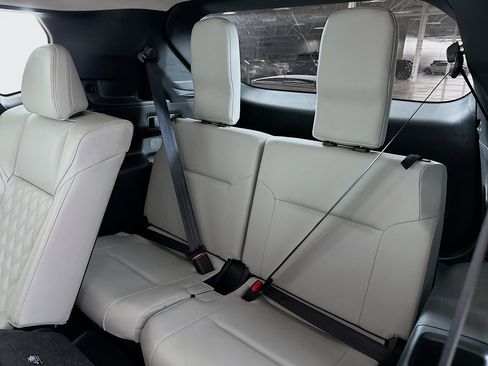 Used 2024 Mitsubishi Outlander SEL image 34