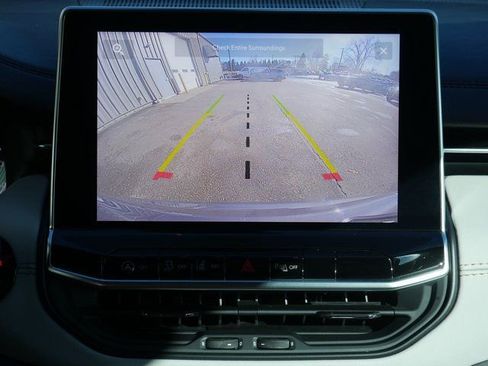Used 2024 Jeep Compass Limited AWD/4WD image 5