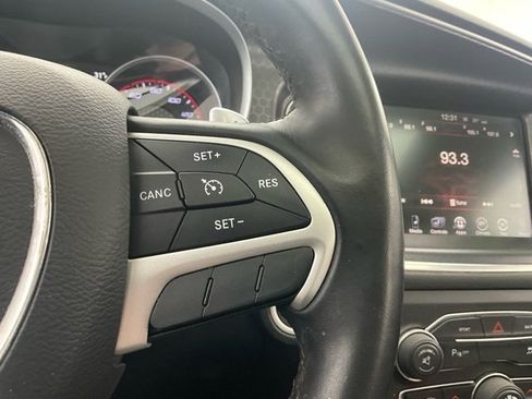 Used 2016 Dodge Charger R/T w/ Navigation & Travel Group image 18