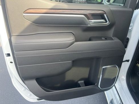 New 2026 GMC Sierra 1500 SLT w/ SLT Premium Plus Package image 17