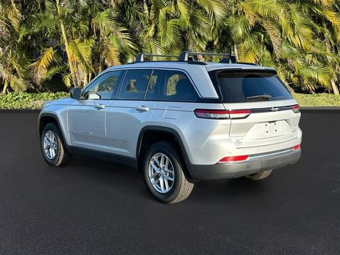 Used 2023 Jeep Grand Cherokee Laredo w/ Luxury Tech Group I image 7