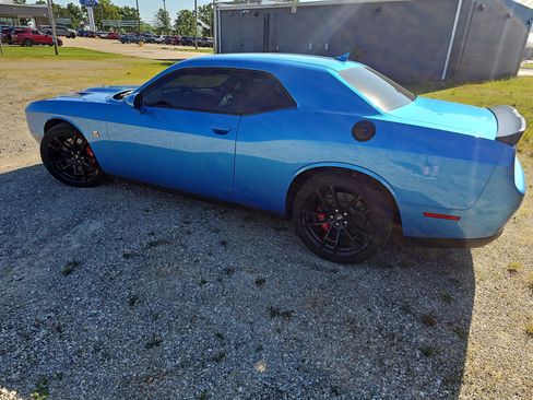Used 2023 Dodge Challenger R/T Scat Pack w/ Plus Package RWD image 7