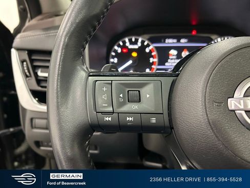 Used 2023 Nissan Rogue SL image 24