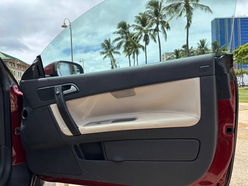 Used 2013 Volvo C70 T5 FWD image 13