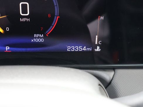 Used 2024 Chevrolet TrailBlazer LT w/ Convenience Package FWD image 32