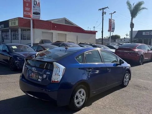 Used 2010 Toyota Prius FWD image 4