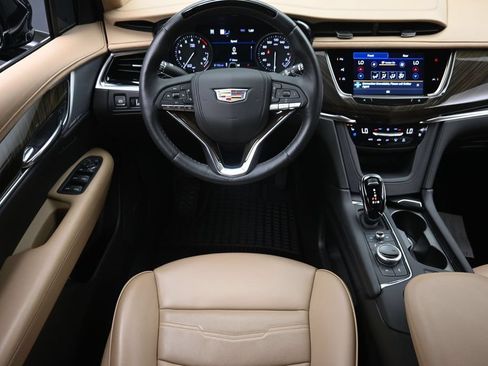 Certified 2023 Cadillac XT6 Premium Luxury w/ Platinum Package AWD/4WD image 15