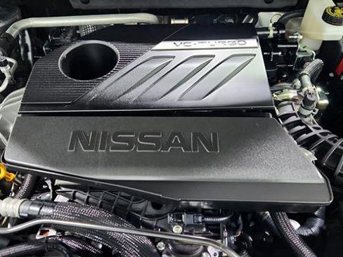 Used 2023 Nissan Rogue SV image 37