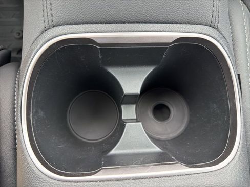 Certified 2025 Subaru Outback Limited image 39