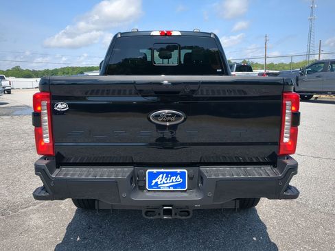 New 2026 Ford F250 XLT w/ XLT Premium Package AWD/4WD image 4