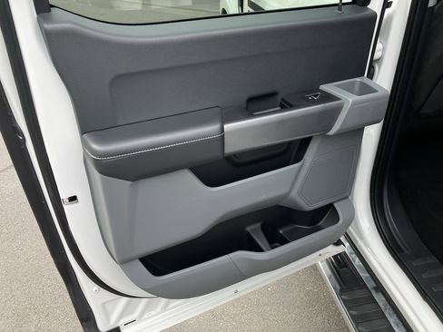 Used 2021 Ford F150 XLT w/ XTR Package image 13