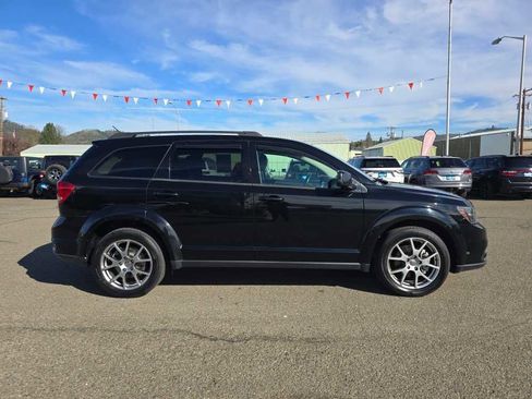 Used 2015 Dodge Journey R/T w/ Flexible Seating Group image 5