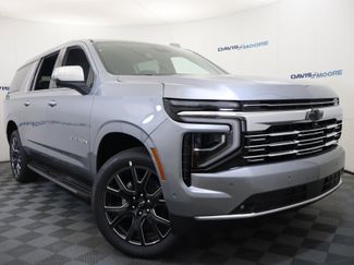 New 2025 Chevrolet Suburban Premier w/ LPO, Illumination Package video 2