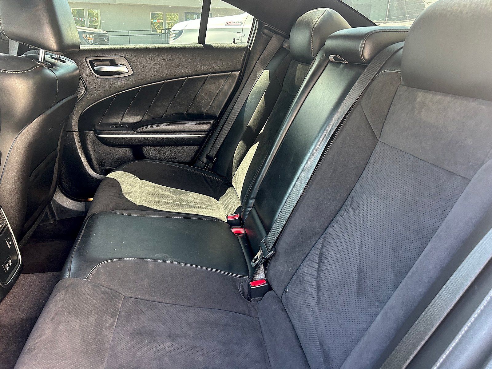 Used 2016 Dodge Charger R/T RWD image 23
