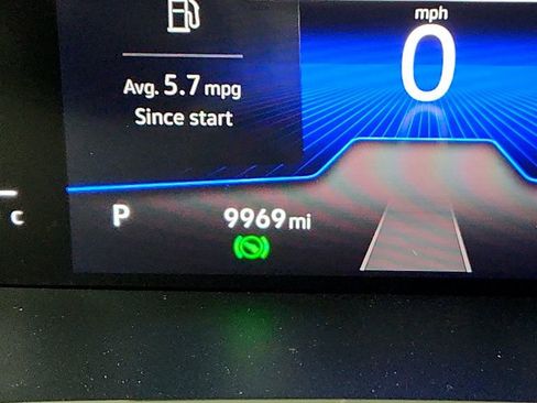 Used 2024 Volkswagen Taos SE image 15