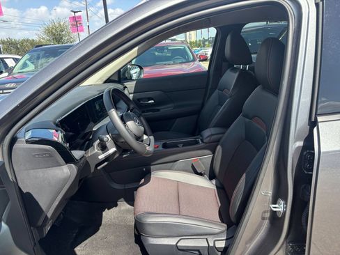 Used 2026 Nissan Kicks SR AWD/4WD image 25