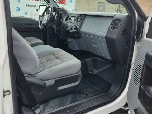 Used 2016 Ford F250 XL w/ Power Equipment Group RWD image 22