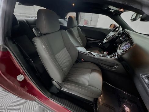 Used 2019 Dodge Challenger SXT w/ Blacktop Package RWD image 31