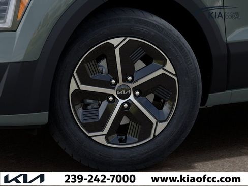 New 2026 Kia Niro EX FWD image 9