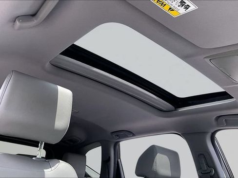 Used 2017 Honda CR-V Touring image 26