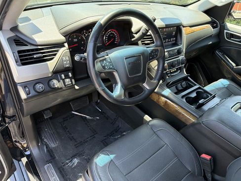 Used 2016 GMC Yukon XL Denali AWD/4WD image 2