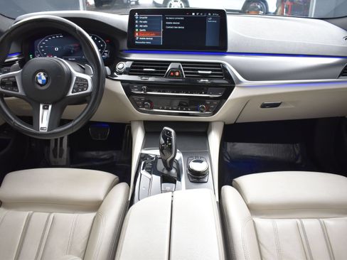 Used 2023 BMW 540i xDrive w/ Executive Package AWD/4WD image 11